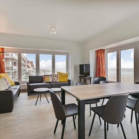 Huswell - Majestic Apartment With Breathtaking Sea View De Haan Exterior foto